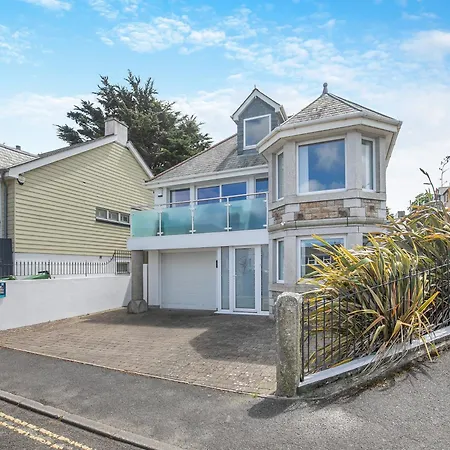 Chapel View * Carbis Bay